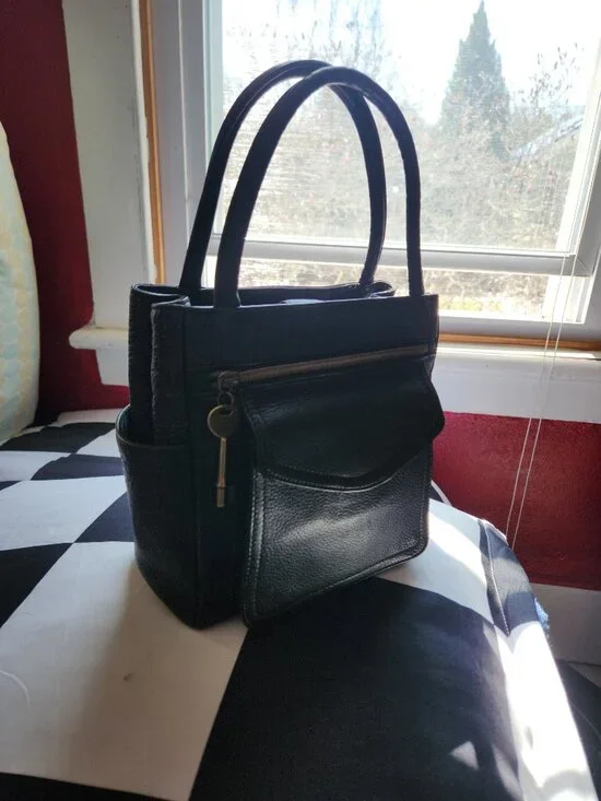 Fossil Black Pebbled Leather Tote Bag | Gold Key Charm | 1954 - Picture 6 of 7